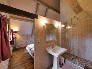 Les Granges Hautes, maisons de vacances, proches de Sarlat avec piscine, parc, : photos des chambres