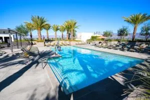 Heart of North Hollywood 2 bed Apt FREE parking, hot tub, pool, gym - 北好莱坞
