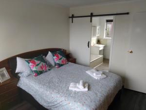 Platypus Heaven Waratah Waterfall Retreat Unit 3 Free Pay TV Free Bottle Wine