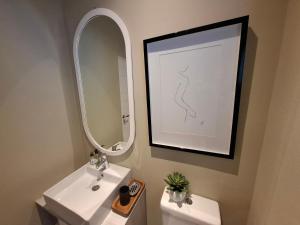 Fabulous apartment next to beach and Kalkbay