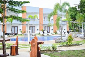 Crown of the Orient Beach Resort