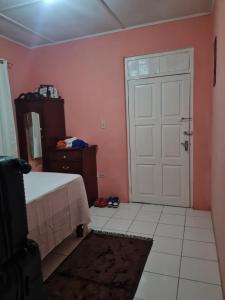 Linstead Riverview Retreat