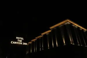 StayGuru The Canyon Inn - Mandvi