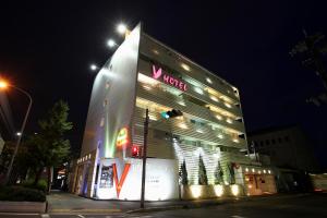 V hotel