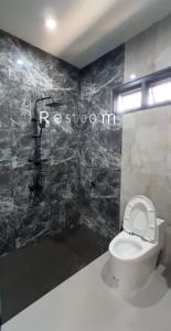 Top Ayutthaya Home of peace the sound of birds