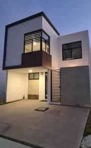 Tu Hogar con alberca en Ags, a 5 min de la feria - Unrated properties in Aguascalientes