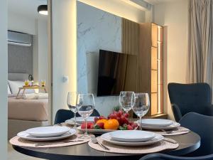 AirRent Apartments 4 Jacuzzi Suite