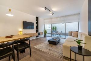 Green Los Pinos 156 Residences by Geko