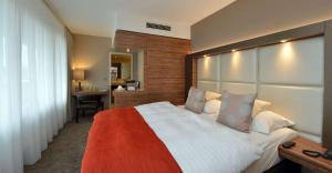 Superior Double Room room in Best Western Plus Delta Park Hotel
