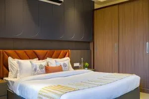 Alaya Stays BYDM Little Paradise 2BHK Apartment Near Triveni Ghat With Balcony, Lift & Scenic Views - Kankhal