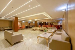 Saltstayz Premier - Paschim Vihar