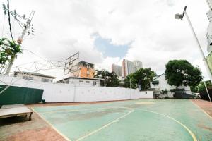 Modern 4BR House with Billiards,KTV,WIFI,Netflix-10mins from Robinson Mall