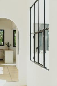 Golf Cart Included, 5 to Beach, Saltwater Pool