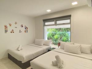 Subang New SemiD near Sunway Lagoon up to 16pax