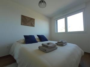 Appartements Appartement neuf, parking prive, 2 chambres : photos des chambres