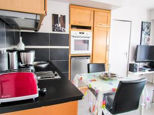 Appartements Cosy appartement proche centre, balcon, parking : photos des chambres