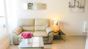 Appartements Cosy appartement proche centre, balcon, parking : photos des chambres