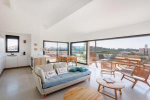 vue mer époustouflante plage village à pied