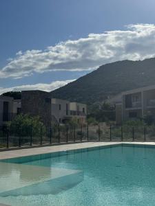 Appartement dans résidence avec piscine