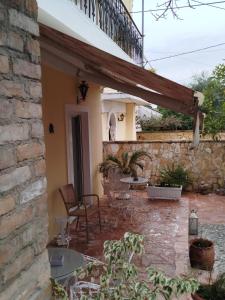 Athinas Mon Repo Apartment