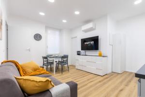 Hostdomus - Azure Loft FREE GARAGE