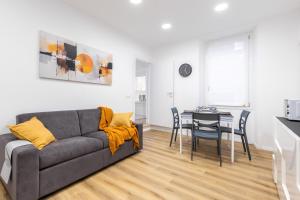 Hostdomus - Azure Loft FREE GARAGE