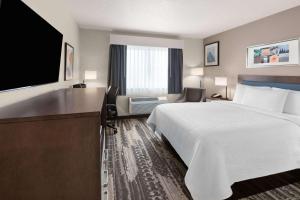 Queen Room - Non-Smoking room in Quality Inn