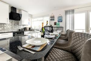 Seaview Escape
