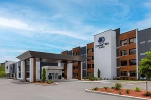 DoubleTree by Hilton Kingston - Newly Renovated
