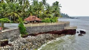 Willo stays beach cottage - Mulappilangād