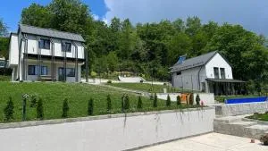 Family Nest - Ţipăreşti