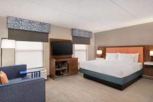 King Studio Suite - Non-Smoking room in Hampton Inn Bloomsburg