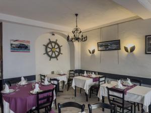 Hotels Logis Hotel Les Chardons Bleus RESTAURANT LE BISTROT DE LA MER : photos des chambres