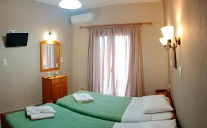 One-Bedroom Apartment room in Prosforio