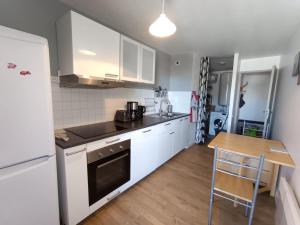 3 pièces confort - 6 pers - Pistes - Wifi - Parking - FR-1-445-6