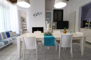 Villa Patrizia Mediterranean Charm & Deluxe Comfort in Otranto Sleeps 6 Wifi & AC