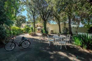 Exclusive Villa - Free parking - In Centro - 400 mq garden