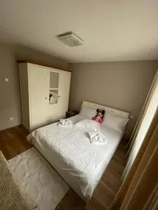 Apartament Gratziela - Găeşti