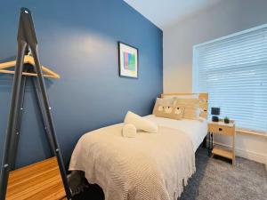 Comfy 4 Bed Home - Port Talbot - Perfect for Contractors & Families