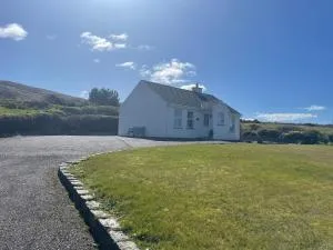 Mountain retreat - bright & spacious 2 bed home with large garden - Gouladane