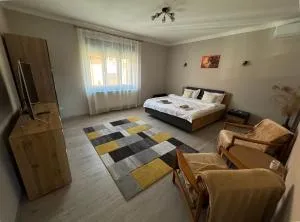 Kyuka House - Zimandcuz