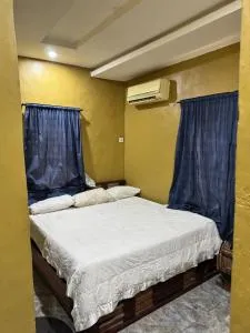 Sparcles Hotel and Lounge - Asipa