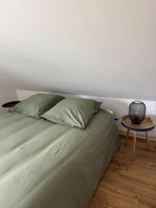 Appartements Petite maison cosy avec jardin : photos des chambres