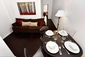 Furnished 2 Bedroom Apartment Midtown West NYC