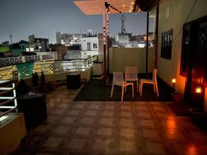 1 BHK 2 Bed Apartment - Private Floor & Terrace