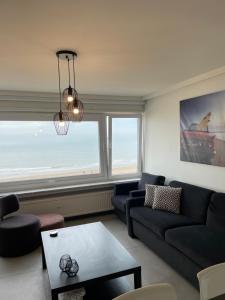 POIRE ET TABLE OOSTENDE 1