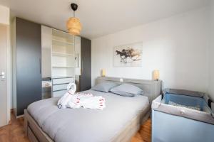 Appartements GuestHouse La Costiere - logements independants - espace piscine jacuzzi : photos des chambres