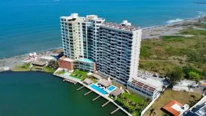 Lujoso Penthouse con alberca vista increíble al Mar y Rio en el Estero - Antón Lizardo