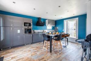 Appartements GuestHouse La Costiere - logements independants - espace piscine jacuzzi : photos des chambres