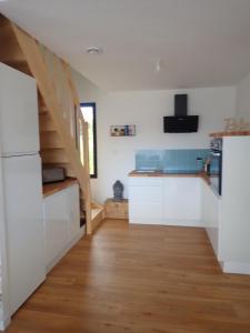Maisons de vacances Ria d-ETEL maison en bois ensoleillee a 150m de la plage : photos des chambres